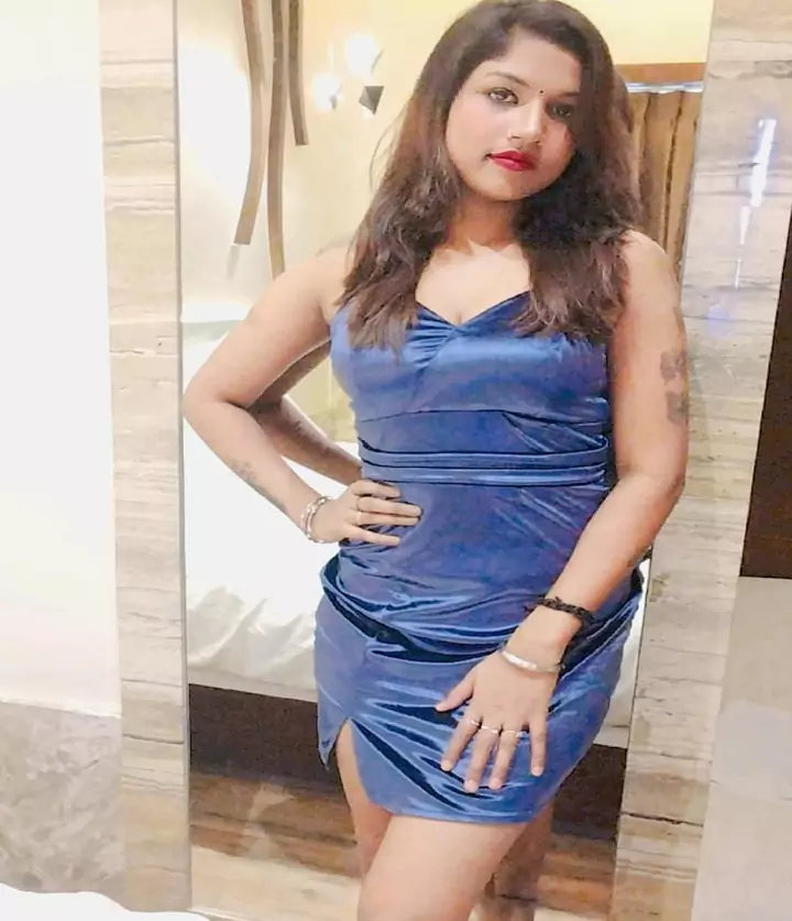 Blue Dress Model in Kolkata