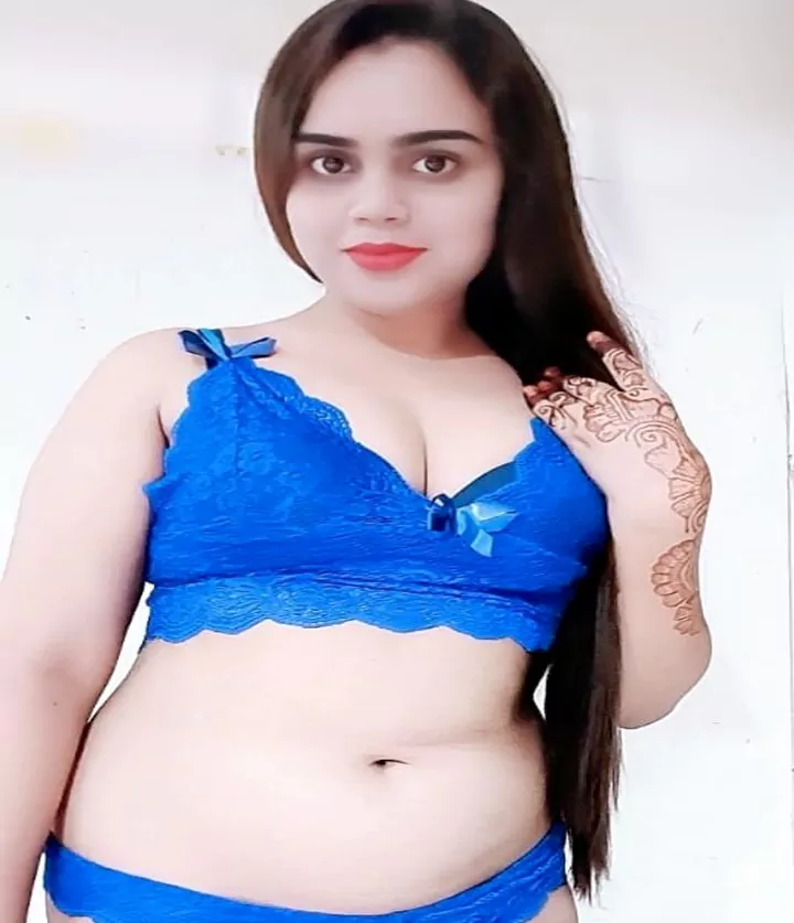 Gujrati Housewife in Bikini