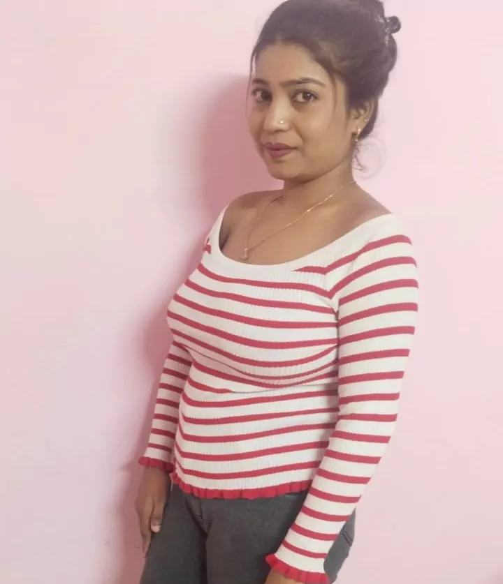 Hot Bhabhi Aarti