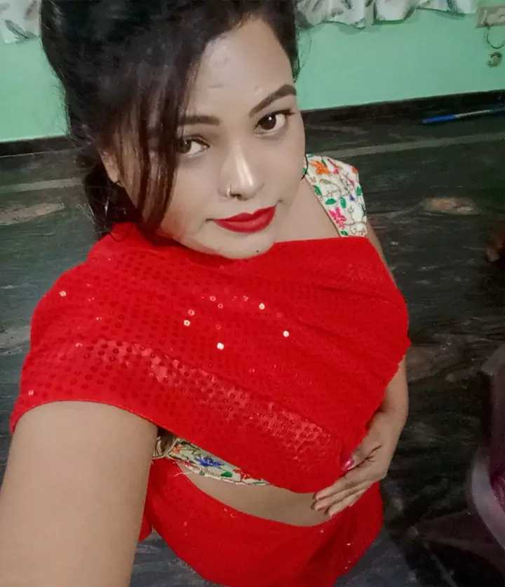 Housewife Escorts in Red Saree