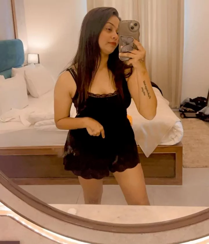 Punjabi Insta Queen in hotel