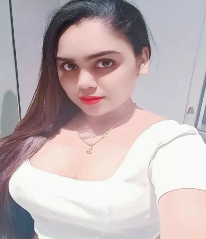 Rekha White Beauti