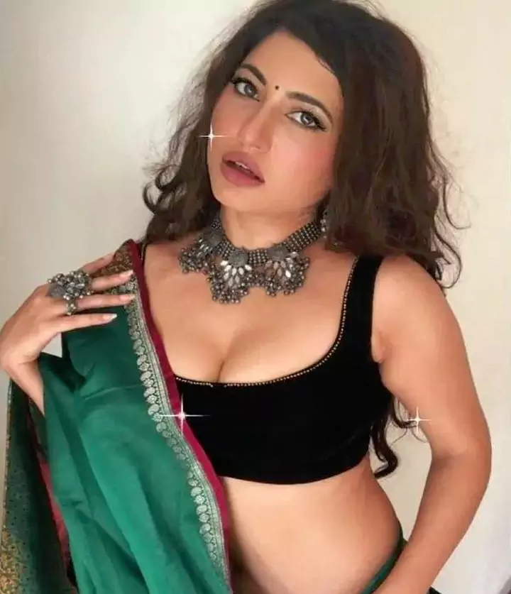 Ritika Celebrity in green Saree