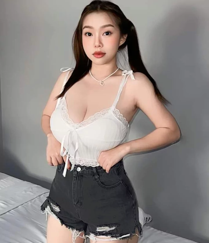 Sushmita Chinese Call Girl